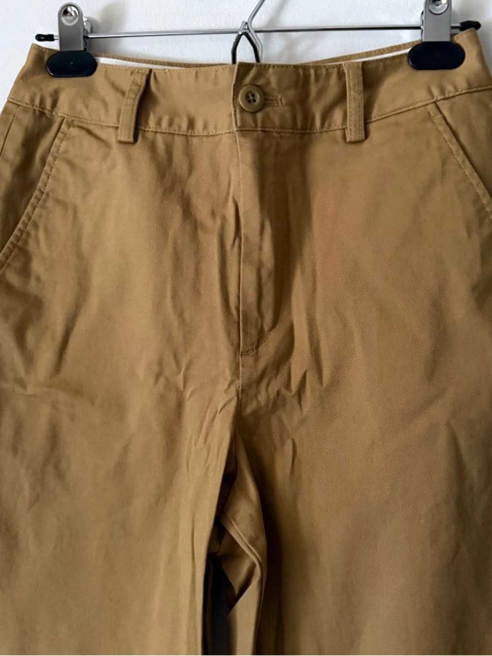 Uniqlo size 2 Wheat Khaki Chino Pant - Picture 2 of 6